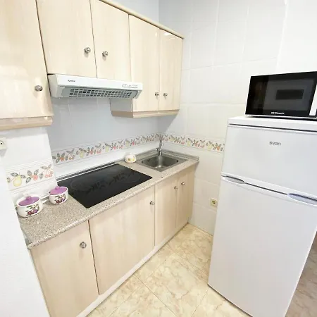 Aurinko 5 Segundo Luminoso Con Vistas En Lägenhet *