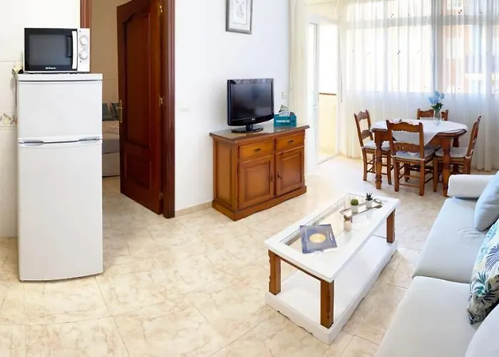 Aurinko 5 Segundo Luminoso Con Vistas En Apartment